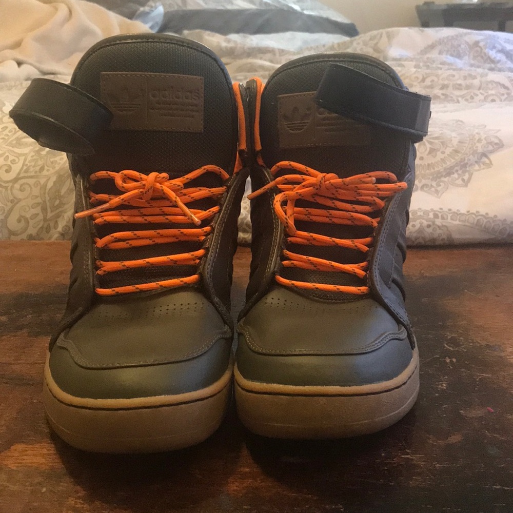Men’s Adidas AR 2.0